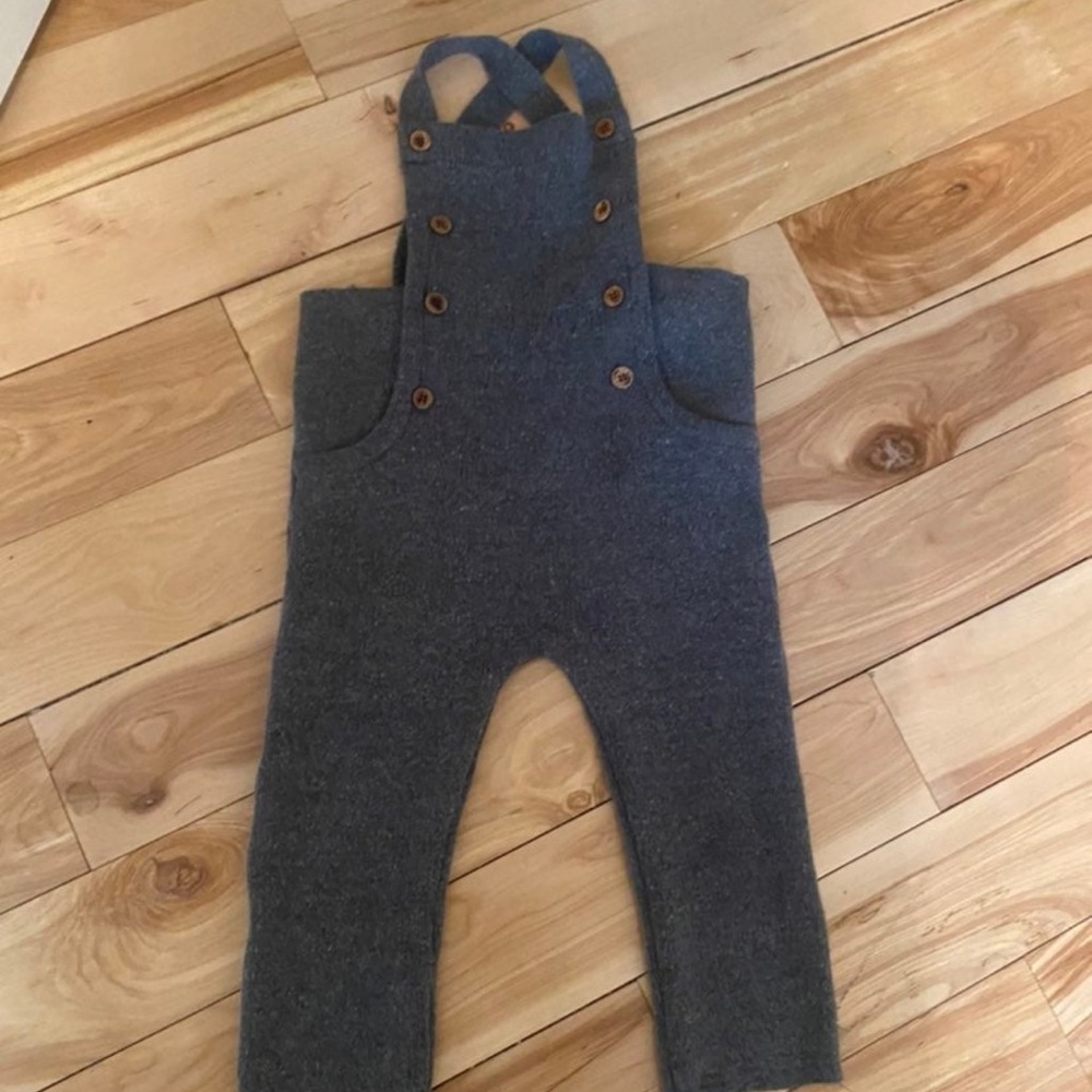 Stylish Kids Gray Overalls with Button Accents
